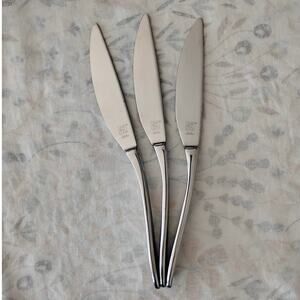 3 J A Henckels Villa Bella 9 1/8" Modern Solid Dinner Knives Stainless Steel